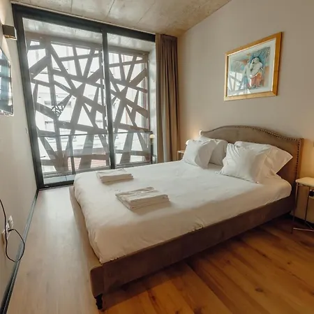 Apartment Center Premium By Vacationy