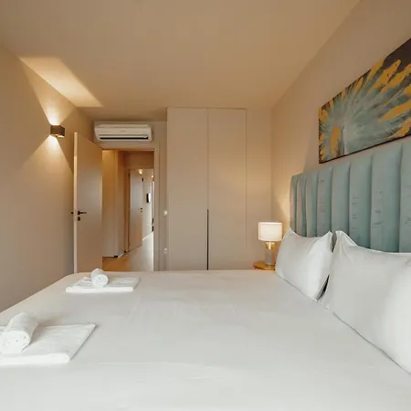 Apartment Center Premium By Vacationy *