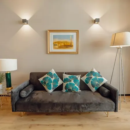 Apartment Center Premium By Vacationy