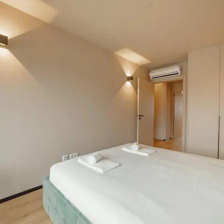 Apartment Center Premium By Vacationy *