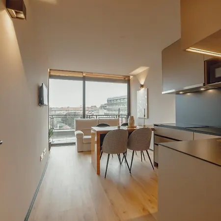 Apartment Center Premium By Vacationy *